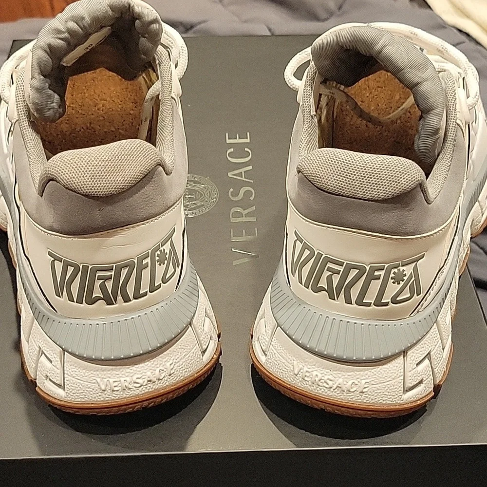BRAND NEW Versace Trigreca Sneakers WOMEN 39 9 WITH BOX - Picture 8 of 14
